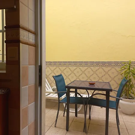Modern, Spacious And Quiet Private In - Near Funicular Tatil Evi