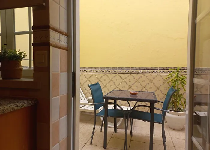 Modern, Spacious And Quiet Private In - Near Funicular Ferienhaus