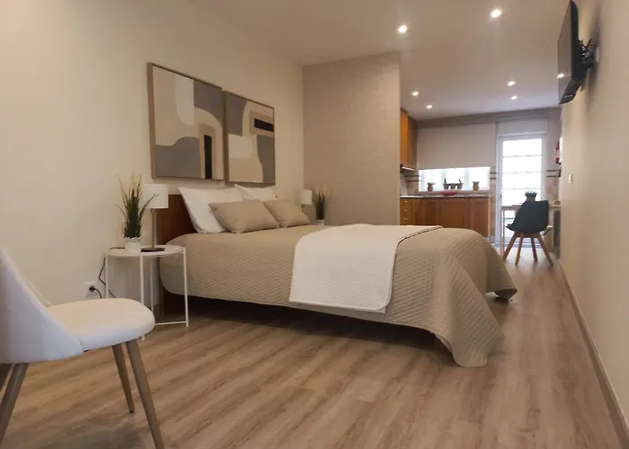 Ferienhaus Modern, Spacious And Quiet Private In - Near Funicular